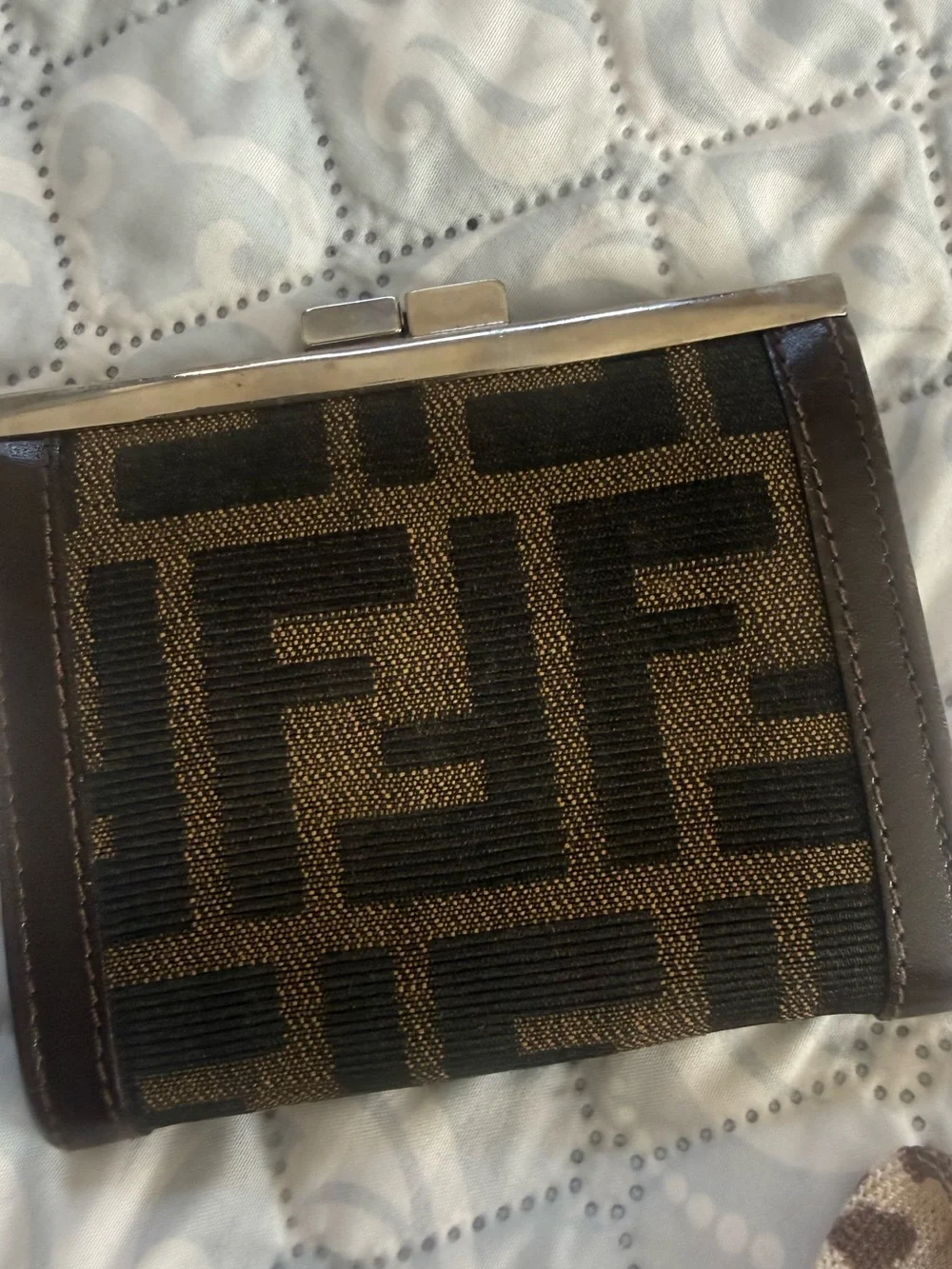 Fendi classic ff